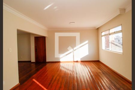 Sala de apartamento à venda com 3 quartos, 110m² em Grajaú, Belo Horizonte