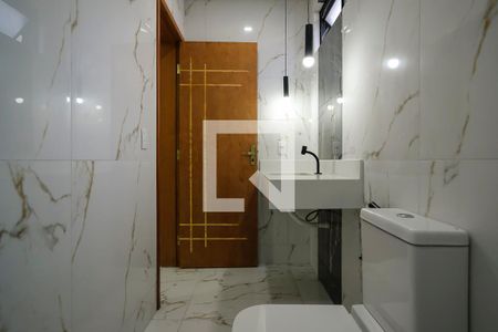 Casa à venda com 180m², 3 quartos e 5 vagasBanheiro da suíte