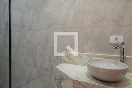 Casa à venda com 180m², 3 quartos e 5 vagasBanheiro 2