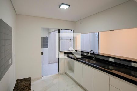 Casa à venda com 180m², 3 quartos e 5 vagasCozinha