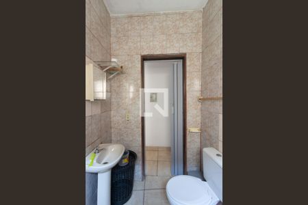 Casa à venda com 125m², 4 quartos e 2 vagasBanheiro