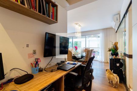 Apartamento à venda com 182m², 3 quartos e 2 vagasEscritório