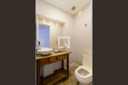 Apartamento à venda com 182m², 3 quartos e 2 vagasLavabo