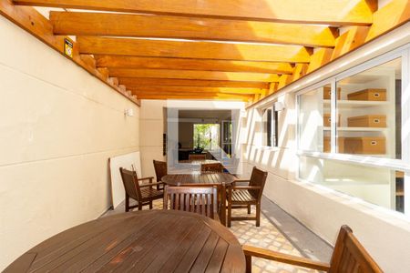 Apartamento à venda com 182m², 3 quartos e 2 vagasChurrasqueira