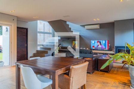 Sala de casa de condomínio à venda com 3 quartos, 187m² em Hípica, Porto Alegre