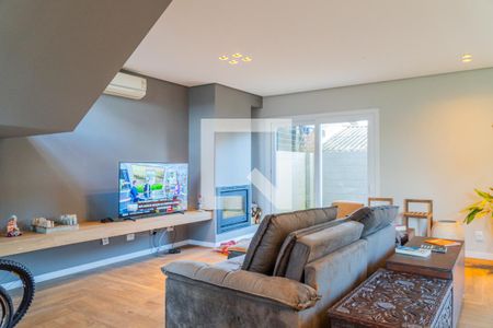 Sala de casa de condomínio à venda com 3 quartos, 187m² em Hípica, Porto Alegre