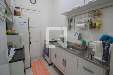 Apartamento à venda com 64m², 2 quartos e sem vaga Apartamento à venda com 64m², 2 quartos e sem vagaCozinha