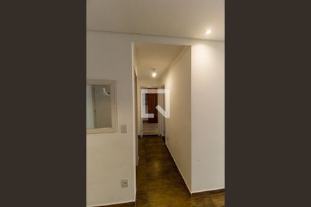 Apartamento para alugar com 68m², 2 quartos e 1 vaga Apartamento para alugar com 68m², 2 quartos e 1 vagaCorredor