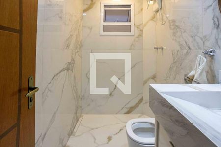 Banheiro 1 de casa para alugar com 3 quartos, 340m² em Taboão, Diadema