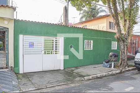 Casa à venda com 254m², 3 quartos e 3 vagasFachada + Placa
