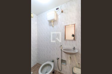 Casa à venda com 160m², 3 quartos e 2 vagas Casa à venda com 160m², 3 quartos e 2 vagasBanheiro do Quarto de Serviço 2