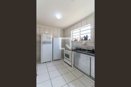 Casa à venda com 160m², 3 quartos e 2 vagas Casa à venda com 160m², 3 quartos e 2 vagasCozinha