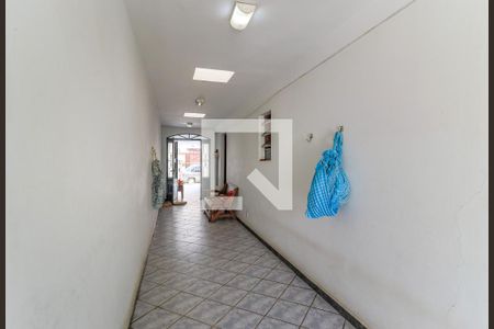 Casa à venda com 160m², 3 quartos e 2 vagas Casa à venda com 160m², 3 quartos e 2 vagasCorredor Lateral