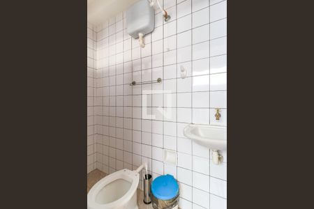 Casa à venda com 160m², 3 quartos e 2 vagas Casa à venda com 160m², 3 quartos e 2 vagasBanheiro de serviço