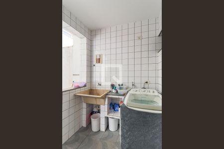 Casa à venda com 160m², 3 quartos e 2 vagas Casa à venda com 160m², 3 quartos e 2 vagasÁrea de Serviço