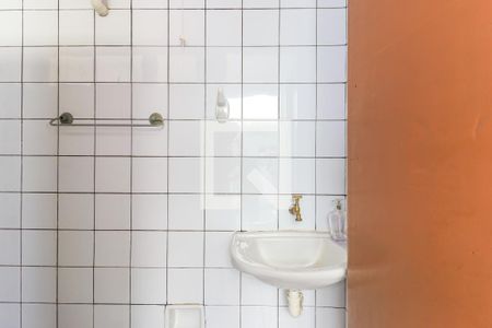 Casa à venda com 160m², 3 quartos e 2 vagas Casa à venda com 160m², 3 quartos e 2 vagasBanheiro de serviço