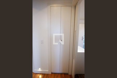 Corredor - Armário de apartamento para alugar com 3 quartos, 75m² em Jardim Caboré, São Paulo