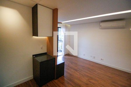 Sala de apartamento para alugar com 3 quartos, 75m² em Jardim Caboré, São Paulo