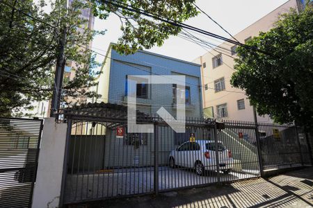 Apartamento para alugar com 92m², 3 quartos e 1 vaga Apartamento para alugar com 92m², 3 quartos e 1 vagaFachada