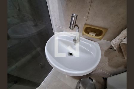 Apartamento à venda com 112m², 2 quartos e 1 vaga Apartamento à venda com 112m², 2 quartos e 1 vagaBanheiro