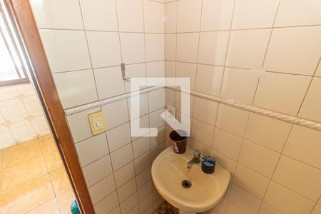 Casa para alugar com 109m², 2 quartos e 1 vagaBanheiro