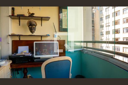 Apartamento à venda com 57m², 2 quartos e 1 vagaVaranda