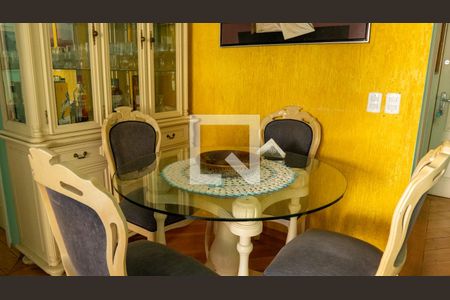 Apartamento à venda com 57m², 2 quartos e 1 vagaSala