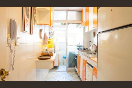 Apartamento à venda com 57m², 2 quartos e 1 vagaCozinha