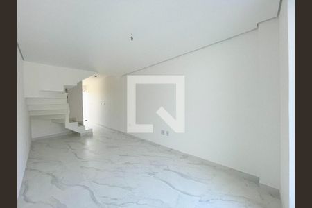 Sala de casa à venda com 2 quartos, 75m² em São João Batista, Belo Horizonte