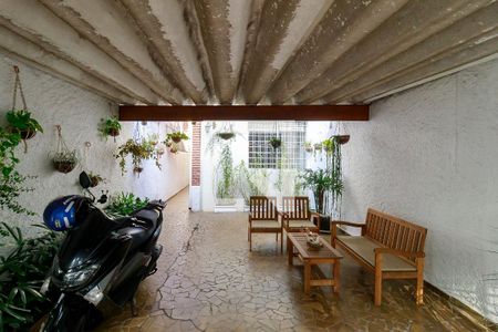 Casa à venda com 160m², 3 quartos e 2 vagas Casa à venda com 160m², 3 quartos e 2 vagasGaragem