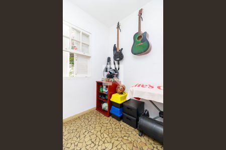 Casa à venda com 160m², 3 quartos e 2 vagas Casa à venda com 160m², 3 quartos e 2 vagasEdícula