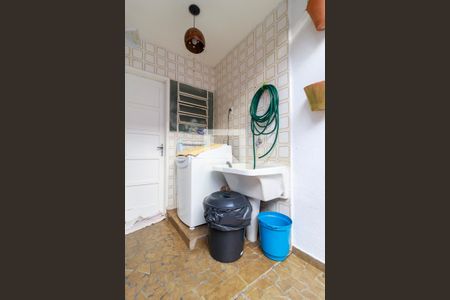 Casa à venda com 160m², 3 quartos e 2 vagas Casa à venda com 160m², 3 quartos e 2 vagasÁrea de Serviço