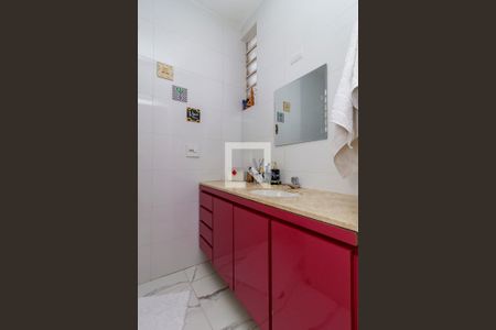 Casa à venda com 160m², 3 quartos e 2 vagas Casa à venda com 160m², 3 quartos e 2 vagasBanheiro