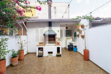 Casa à venda com 160m², 3 quartos e 2 vagas Casa à venda com 160m², 3 quartos e 2 vagasChurrasqueira
