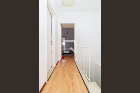 Casa à venda com 160m², 3 quartos e 2 vagas Casa à venda com 160m², 3 quartos e 2 vagasCorredor