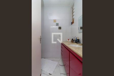 Casa à venda com 160m², 3 quartos e 2 vagas Casa à venda com 160m², 3 quartos e 2 vagasBanheiro