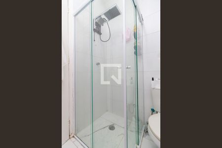 Casa à venda com 160m², 3 quartos e 2 vagas Casa à venda com 160m², 3 quartos e 2 vagasBanheiro