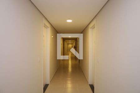 Apartamento para alugar com 35m², 2 quartos e sem vagaÁrea comum - Corredor do andar