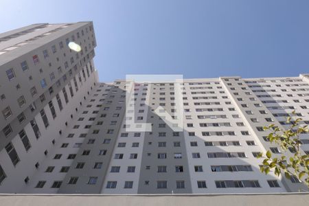 Apartamento para alugar com 35m², 2 quartos e sem vagaÁrea comum - Prédio