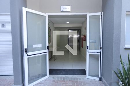 Apartamento para alugar com 35m², 2 quartos e sem vagaÁrea comum - Entrada do prédio