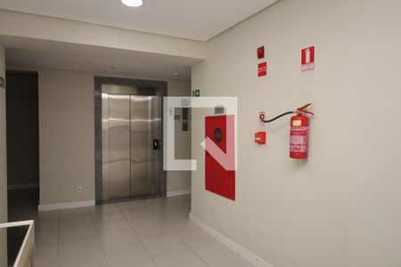 Apartamento para alugar com 35m², 2 quartos e sem vagaÁrea comum - Saguão do prédio