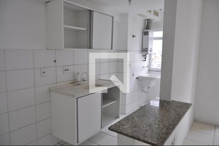Cozinha de apartamento à venda com 2 quartos, 50m² em Del Castilho, Rio de Janeiro