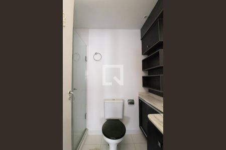 Apartamento à venda com 68m², 3 quartos e 1 vaga Apartamento à venda com 68m², 3 quartos e 1 vagaBanheiro