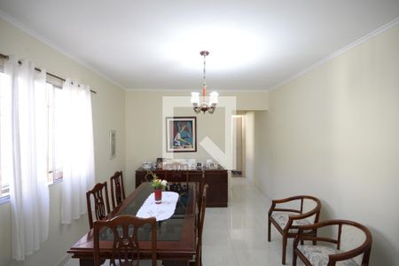 Sala de casa à venda com 3 quartos, 176m² em Vila São José (Ipiranga), São Paulo