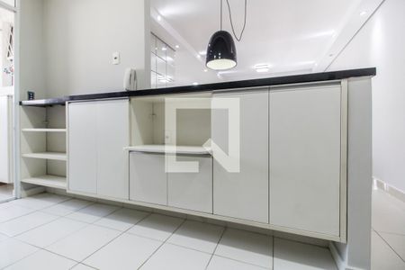 Apartamento à venda com 80m², 2 quartos e 2 vagasCozinha