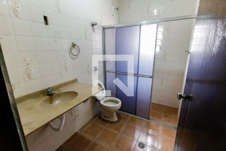 Banheiro Corredor de casa para alugar com 2 quartos, 100m² em Jardim Novo Taboão, São Paulo