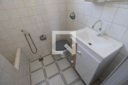 Casa para alugar com 75m², 2 quartos e sem vagaBanheiro