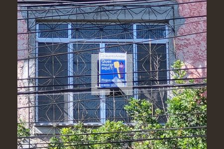 Casa para alugar com 75m², 2 quartos e sem vagaPlaquinha