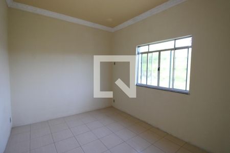 Quarto 1 de casa para alugar com 2 quartos, 75m² em Irajá, Rio de Janeiro