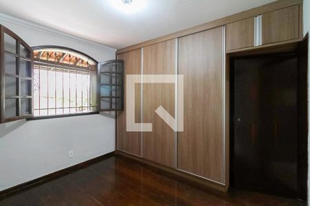 Casa à venda com 150m², 3 quartos e 2 vagas Casa à venda com 150m², 3 quartos e 2 vagasSuíte 1